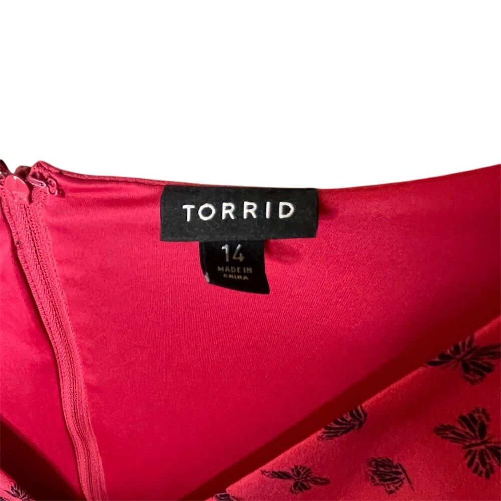Torrid Women's Plus Size 14 Pink Butterfly V-Neck Fit & Flare Dress - Picture 3 of 6